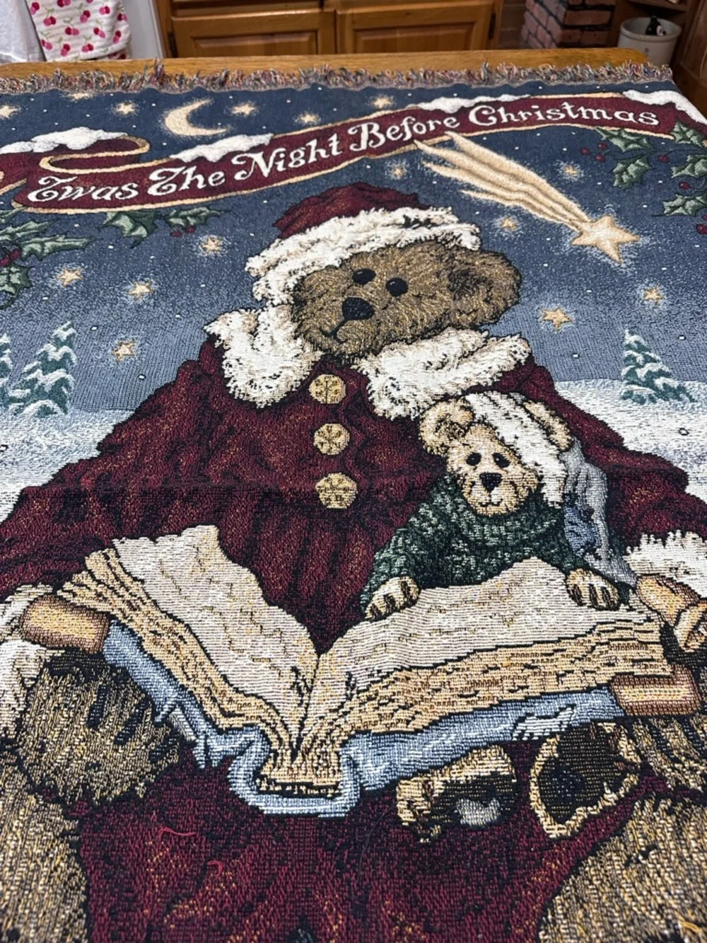 Boyds Bears Red and Cream‎ 'Twas The Night Before Christmas' Holiday Throw